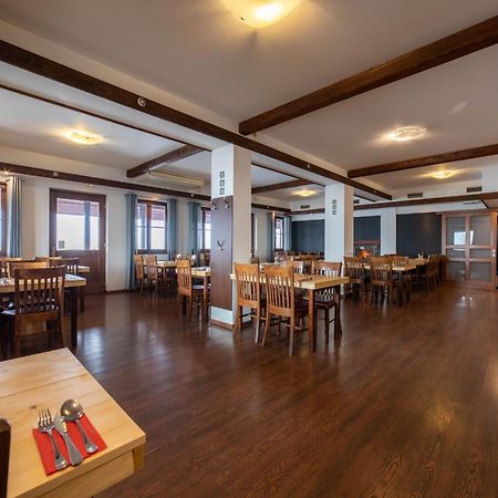 Hotel Liptov Holiday *** Liptovsky Trnovec Bagian luar foto