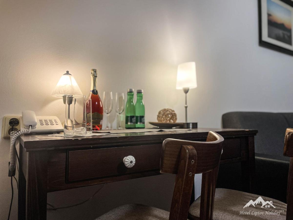 Hotel Liptov Holiday *** Liptovsky Trnovec Bagian luar foto